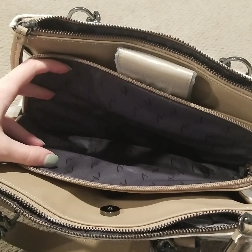 Vera Wang Satchel Purse - Picture 14 of 16